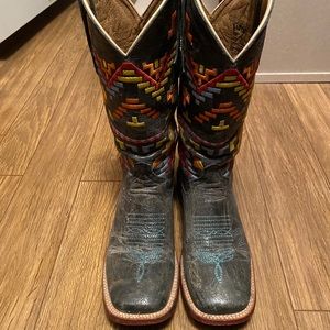 Women’s ferrini boots